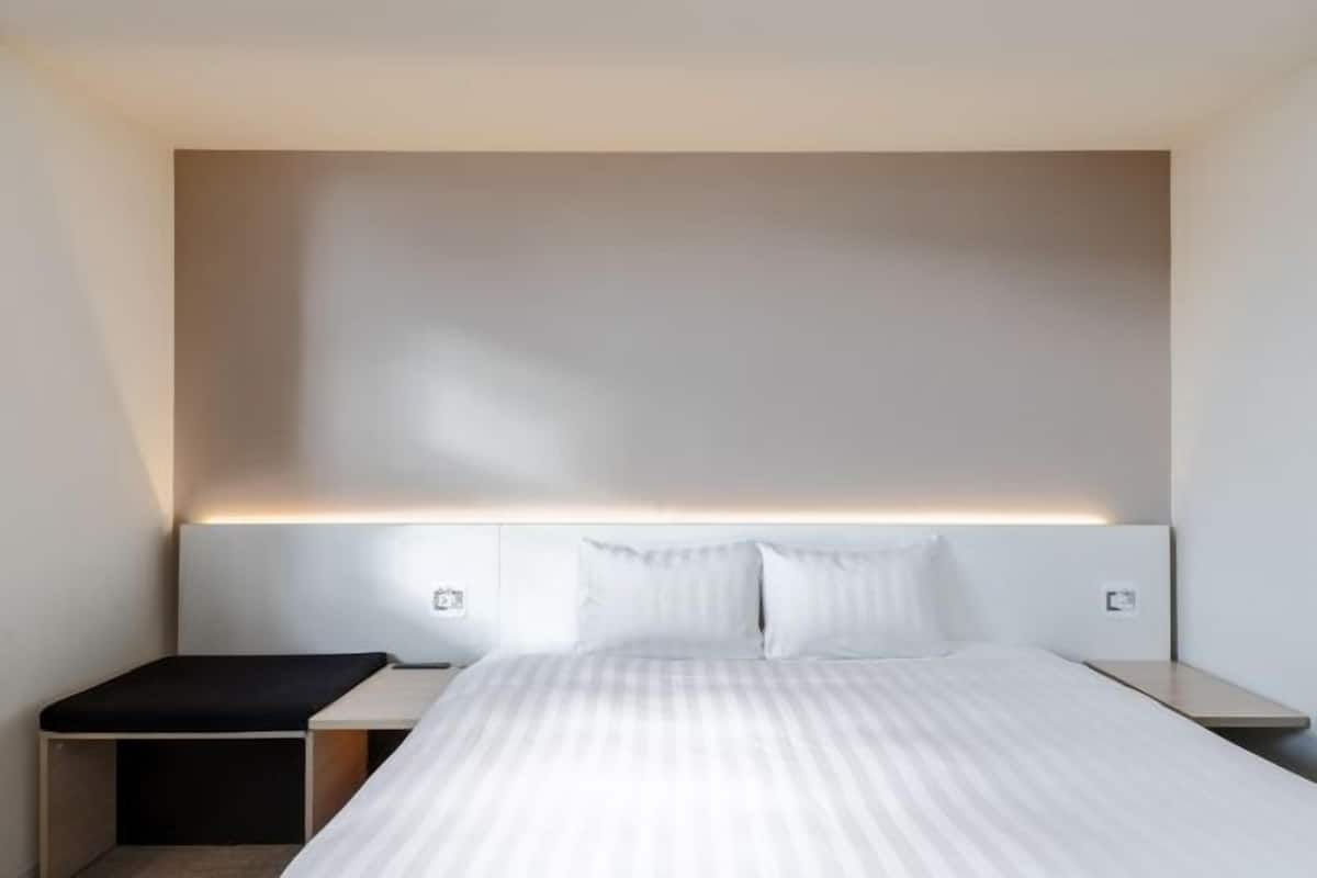 Wi-Fi gratuit, draps fournis
