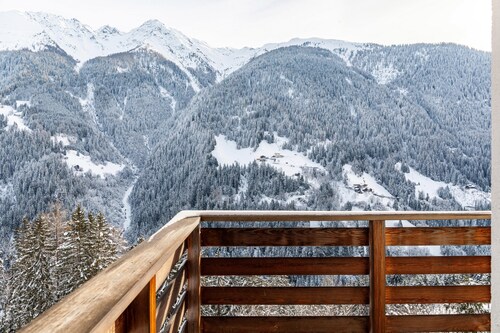 Ferienwohnung "Elena" mit Bergblick, Balkon und WLAN