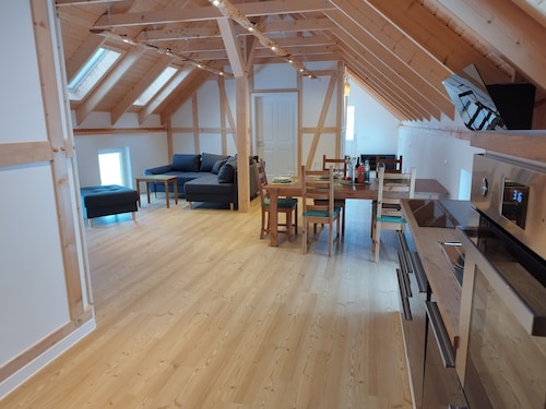 Apartment 'Kleine Auszeit 1' with Private Terrace and Wi-Fi