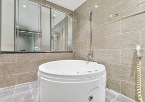 Premium Double Room, 1 Double Bed | Premium bedding, memory-foam beds, individually decorated, desk - Hotel A1 Jukdo (Pohang)