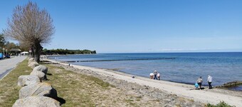 Holiday Home 'Ostseeseele' with Private Terrace, Private Garden and Wi-Fi