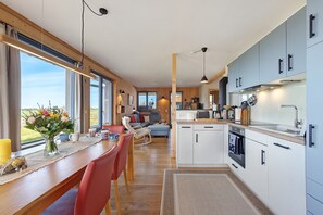 Kühlschrank, Ofen, Herdplatte, Geschirrspüler