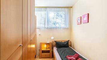 3 bedrooms, free WiFi, bed sheets