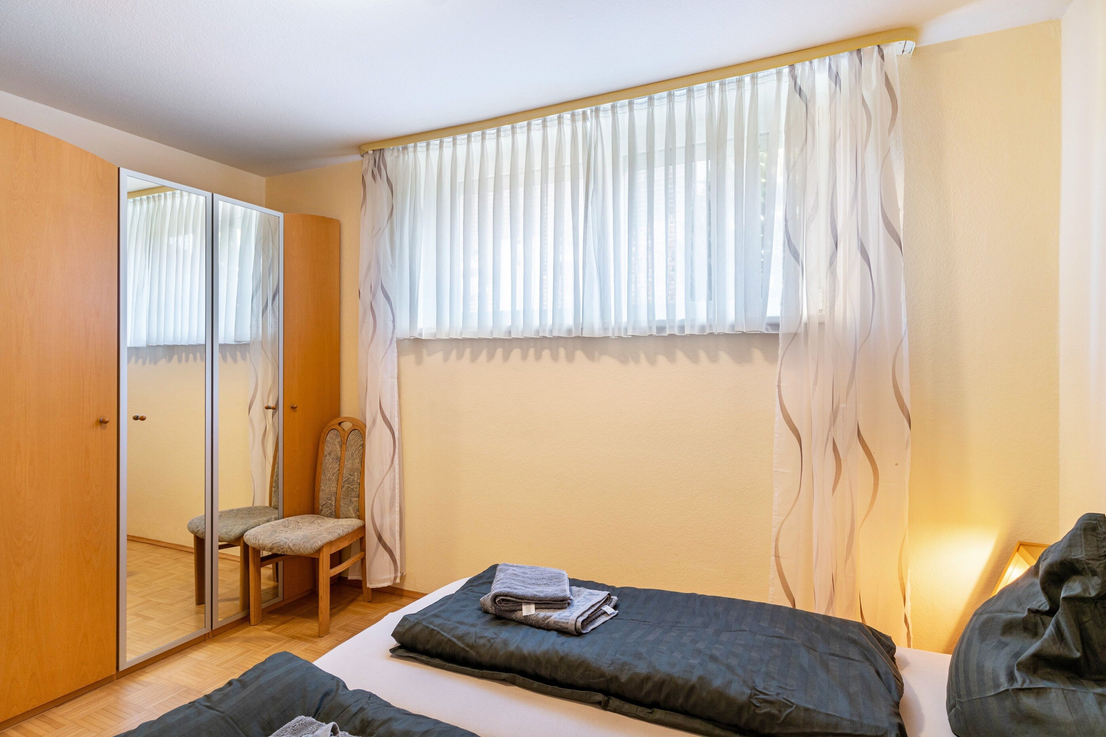 3 bedrooms, free WiFi, bed sheets