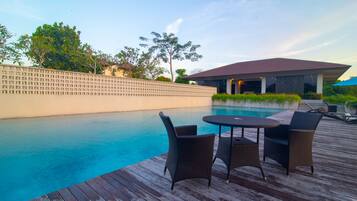 Indoor pool, outdoor pool