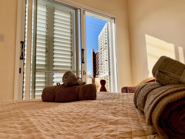 3 bedrooms, in-room safe, iron/ironing board, free WiFi