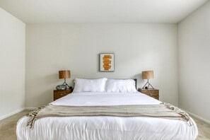 2 sovrum, strykjärn/strykbräda, wi-fi och sängkläder