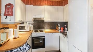 Réfrigérateur, micro-ondes, lave-vaisselle