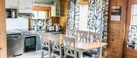 Fridge, microwave, dishwasher, cookware/dishes/utensils