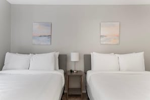 3 habitaciones, escritorio, tabla de planchar con plancha y wifi 