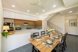 Dining room - Villa by Olive - Nerul (Nerul)