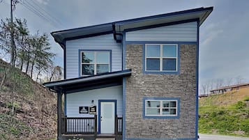 Studio (4 Bedrooms) | Property amenity