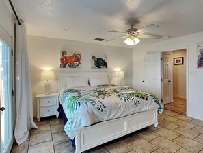 House (3 Bedrooms) | Property amenity - Going Coastal by Miss Kitty’s (Rockport)