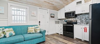 AH - 2 Tranquil Breeze on Alister