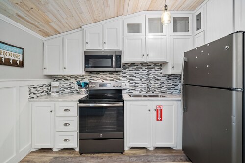 Tranquil Breeze by Silver Sands Vacation Rentals