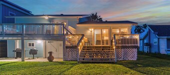 Hideaway at Redhead Road