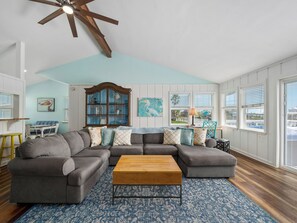Property amenity - Hideaway at Redhead Road by Miss Kitty’s (Rockport)