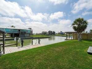 House (4 Bedrooms) | Property amenity - Hideaway at Redhead Road by Miss Kitty’s (Rockport)