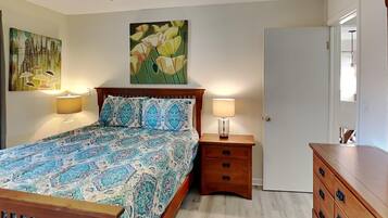 2 bedrooms, individually decorated, individually furnished, free WiFi