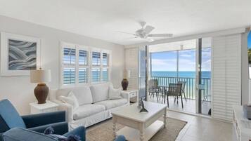 Condo, Berbilang Katil, Balcony, Ocean View (#601 - No Pets) | Ruang tamu