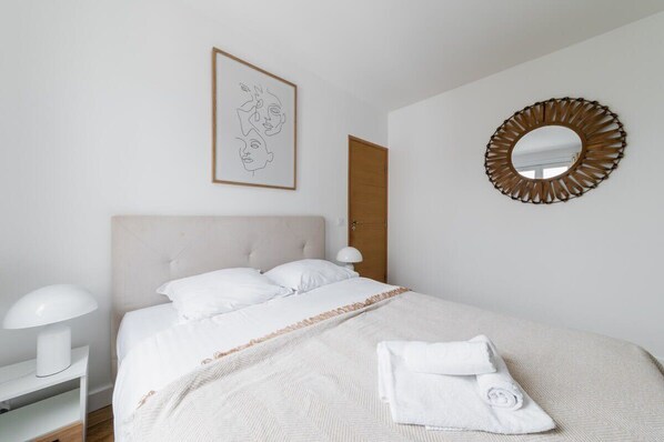 1 chambre, fer et planche à repasser, Wi-Fi, literie fournie
