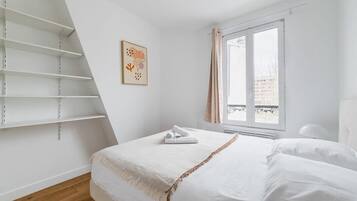 1 chambre, fer et planche à repasser, Wi-Fi, draps fournis