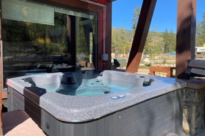Bain à remous extérieur
