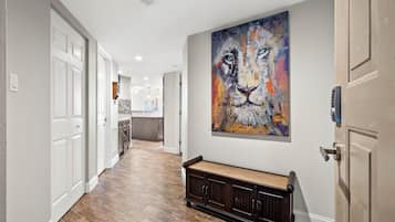 Condo (2 Bedrooms) | Servicio de la propiedad