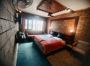 Standard Room | Desk, soundproofing, free WiFi - Hotel Akbar (Srinagar)