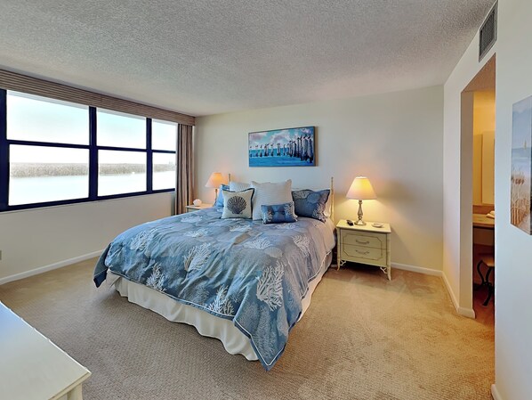 Condo (2 Bedrooms) | Property amenity