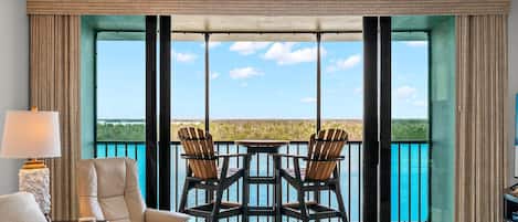 Condo (2 Bedrooms) | Property amenity