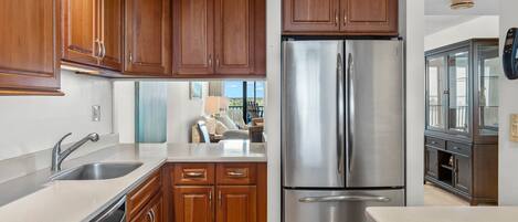 Condo (2 Bedrooms) | Servicio de la propiedad