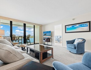 コンドミニアム (2 Bedrooms) | 施設の正面