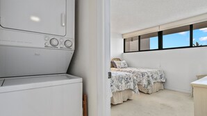 Condo (2 Bedrooms) | Tiện nghi, dịch vụ nơi lưu trú