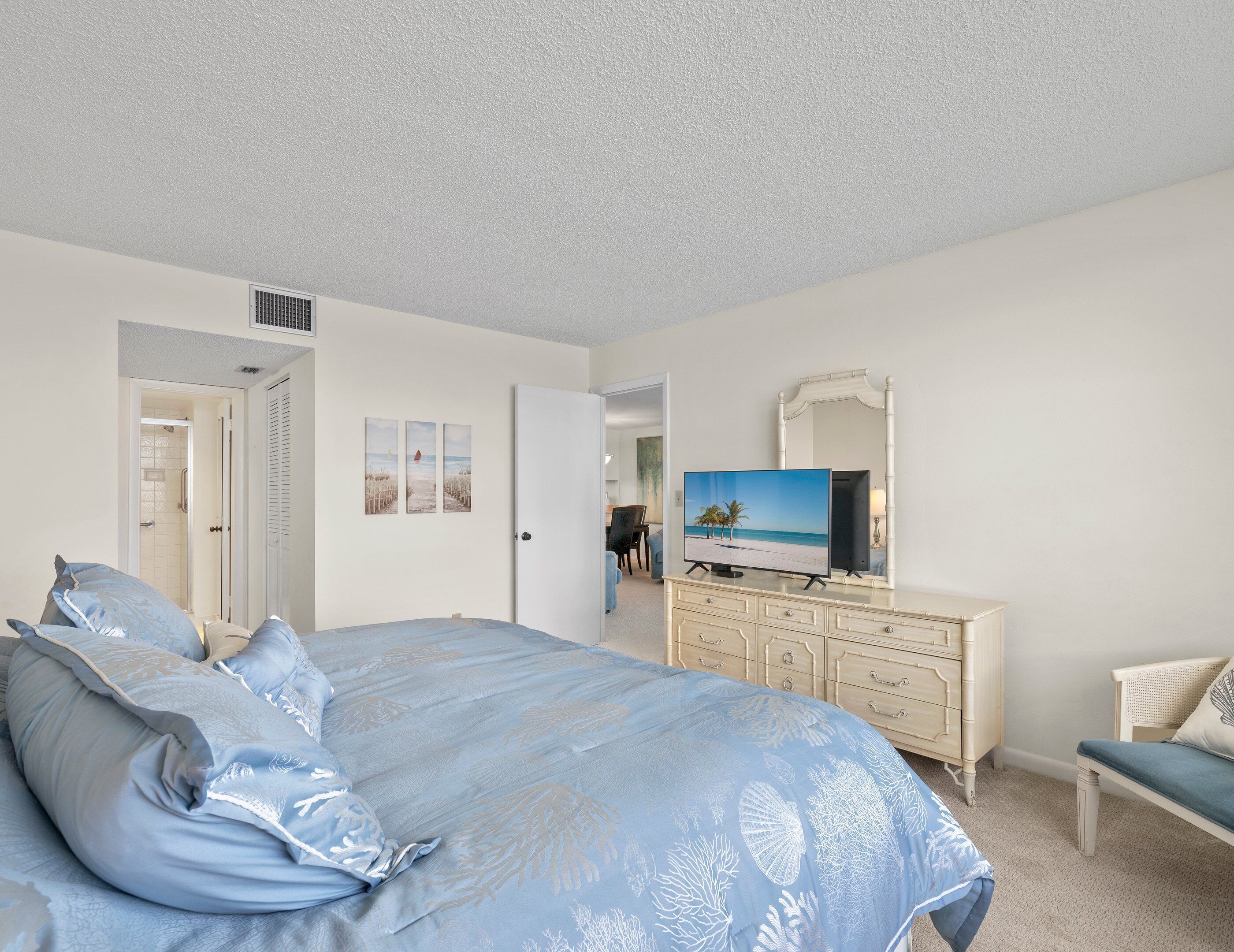 Condo (2 Bedrooms) | Servicio de la propiedad