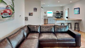 House (3 Bedrooms) | Property amenity