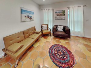 單棟房屋 (3 Bedrooms) | 住宿設施服務
