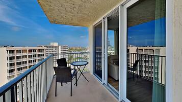 Condo, 1 King Bed with Sofa bed, Balcony, Ocean View (#907A - No Pets) | Property grounds