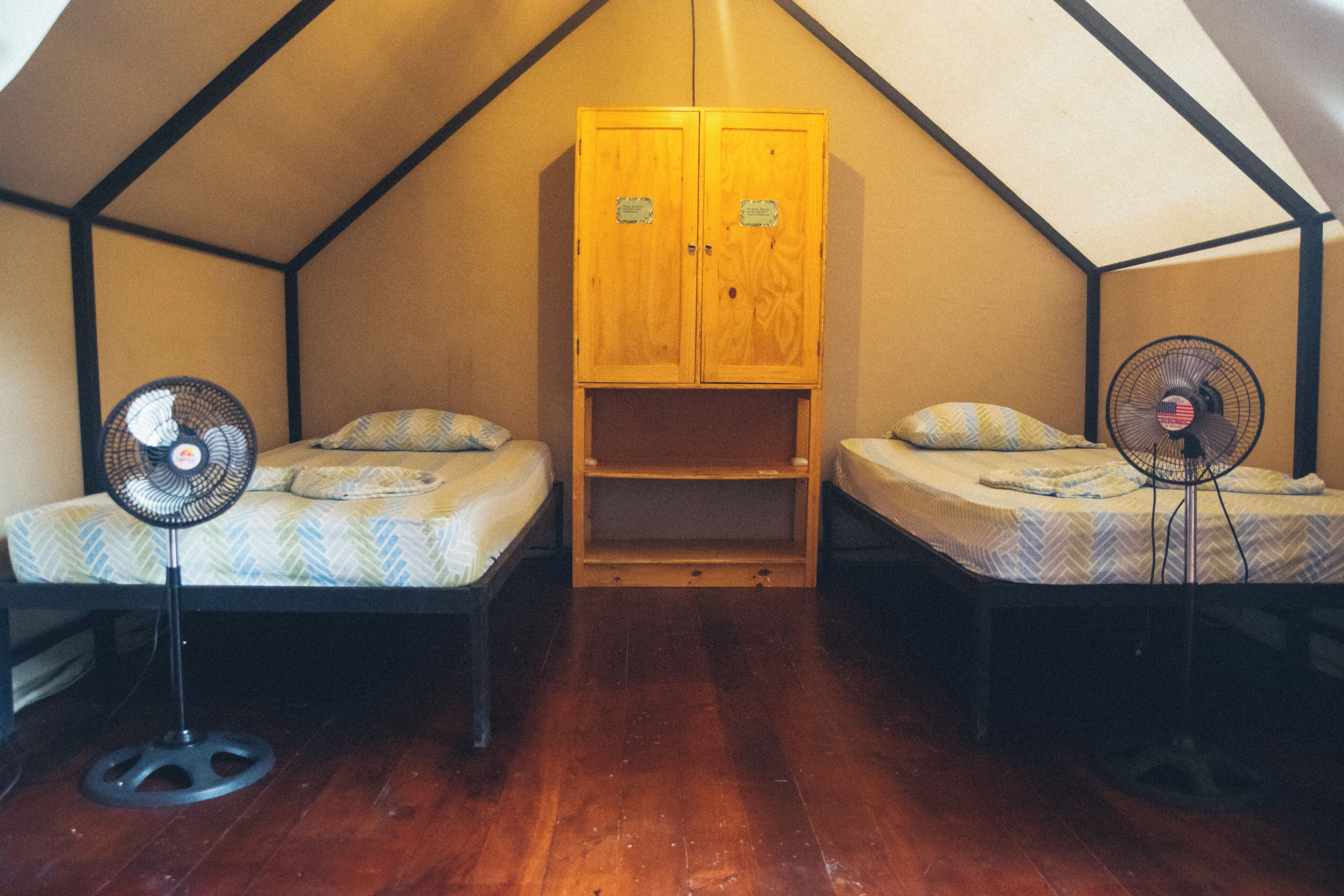 テント | WiFi (無料)、ベッドシーツ