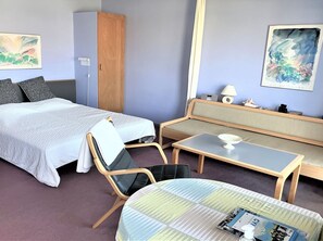 1 bedroom