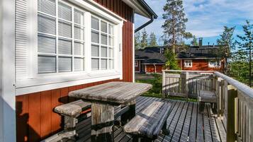 屋外ダイニングエリア