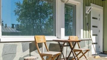 屋外ダイニングエリア