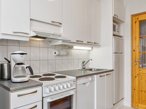 Køleskab, mikrobølgeovn, ovn, opvaskemaskine