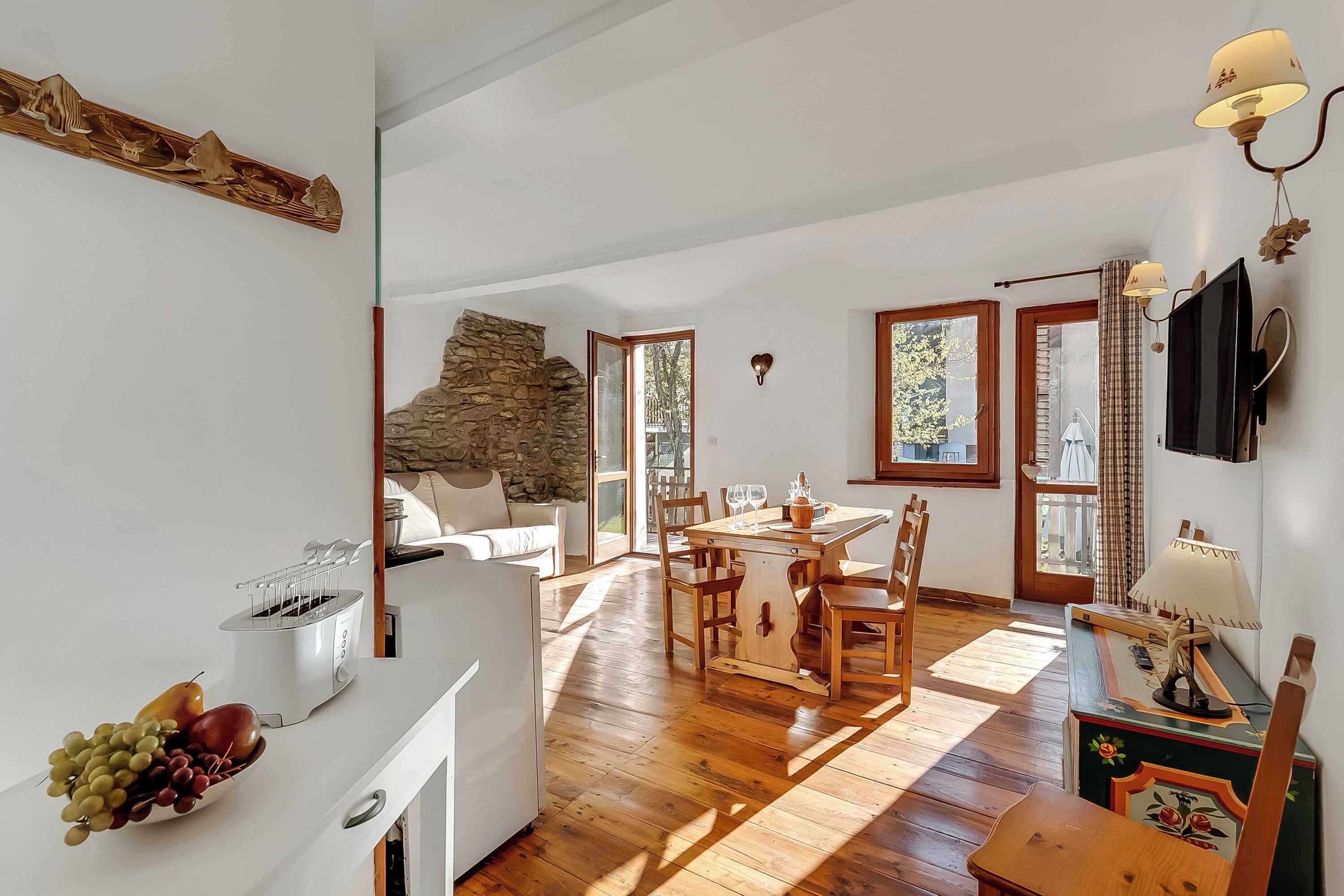 21-inch Smart TV with cable channels