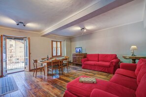 21-inch Smart TV with cable channels - Lidia’s Lodge Apartment (Sauze d'Oulx)