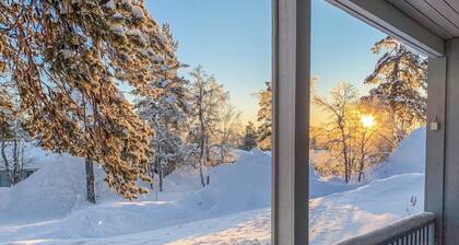 Saariseläntie 8 a 8 by Interhome