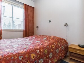 1 soveværelse, strygejern/strygebræt