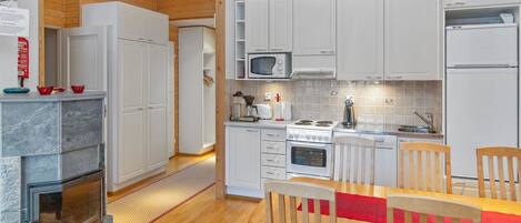 Refrigerador, microondas, lavavajillas, tostadora