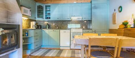 Refrigerador, microondas, lavavajillas, tostadora