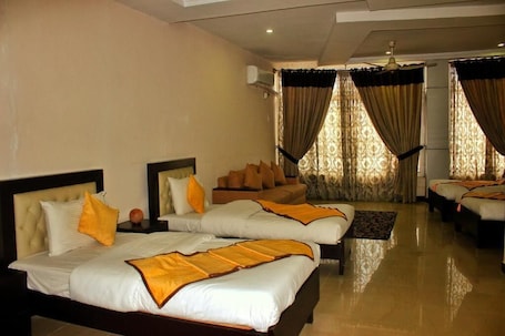 Soundproofing, iron/ironing board, free WiFi